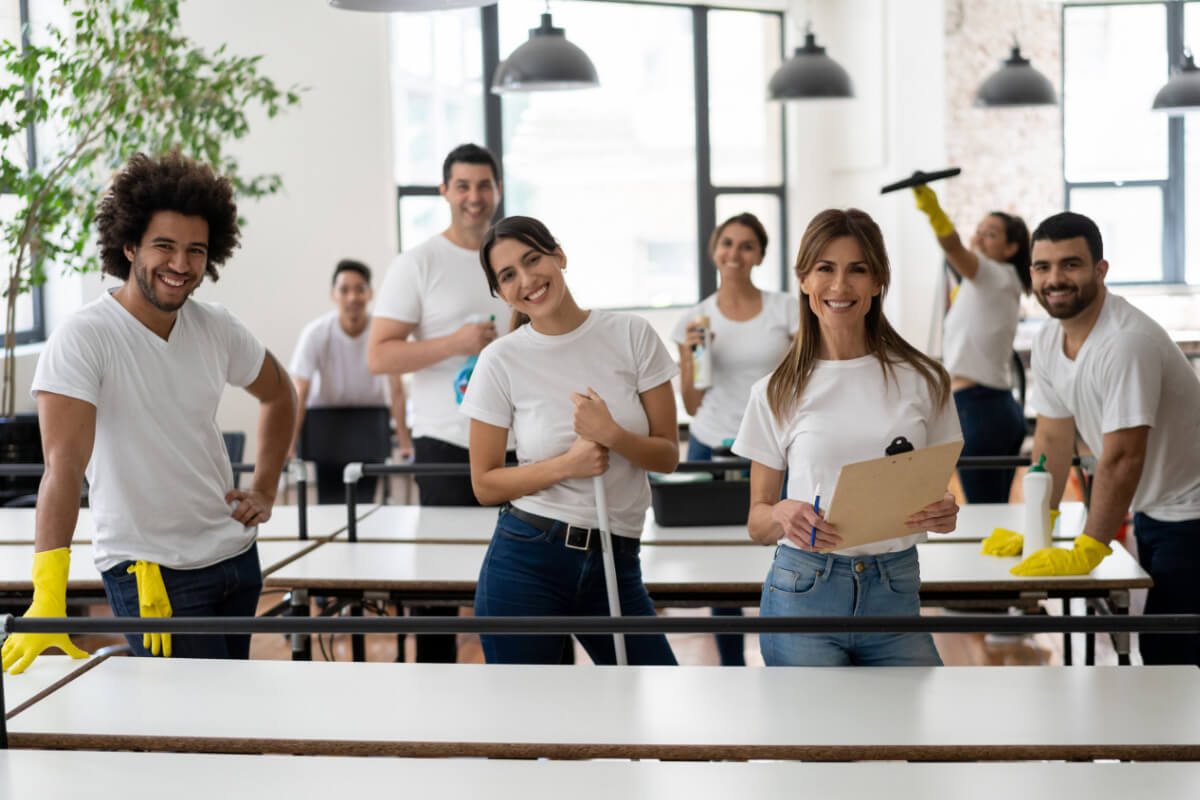 Dịch Vụ Tạp Vụ Văn Phòng - Nâng Tầm Không Gian Làm Việc Chuyên Nghiệp Như Thế Nào?