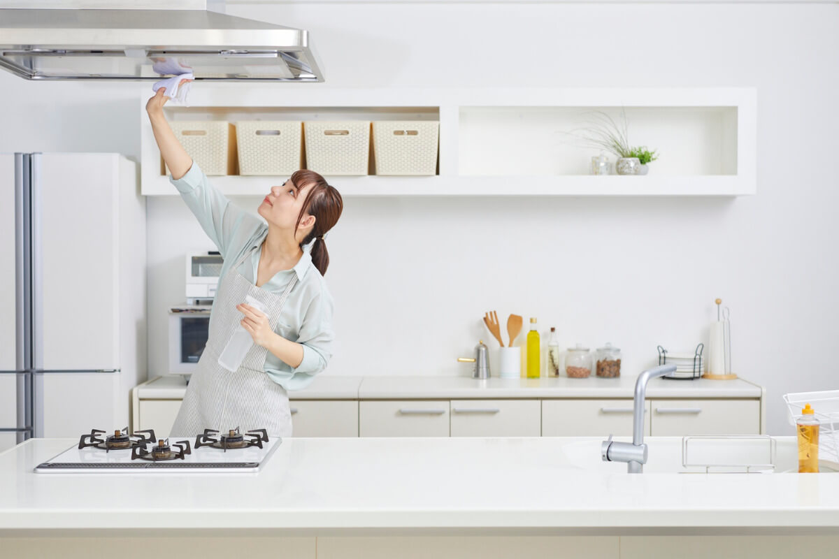 Lợi Ích Của Việc Vệ Sinh Hệ Thống Bếp Định Kỳ 